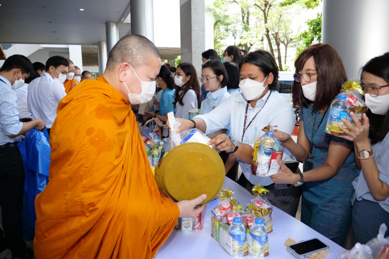 เนื่องในโอกาสวันเฉลิมพระชนมพรรษา สมเด็จพระนางเจ้าสิริกิติ์ พระบรมราชินีนาถ 