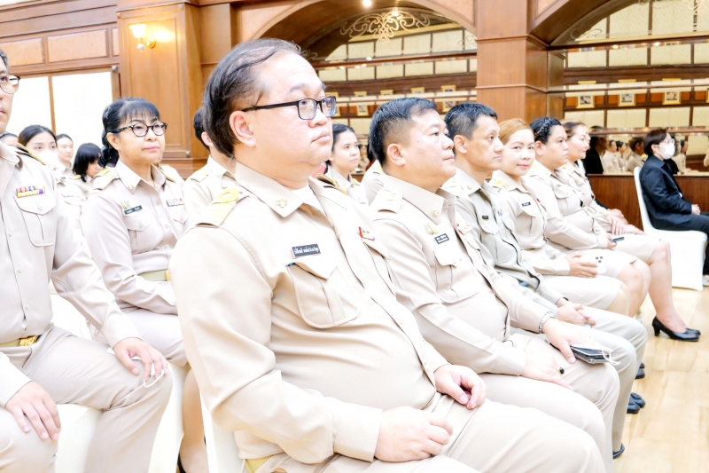พิธีแสดงกตเวทิตาจิตในโอกาสครบวาระดำรงตำแหน่งกรรมการตรวจเงินแผ่นดิน  