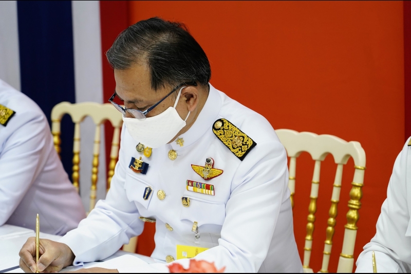  สำนักงานการตรวจเงินแผ่นดินถวายแจกันดอกไม้และลงนามถวายพระพรชัยมงคลสมเด็จพระเจ้าลูกเธอ เจ้าฟ้าสิริวัณณวรี นารีรัตนราชกัญญา