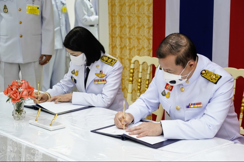  สำนักงานการตรวจเงินแผ่นดินถวายแจกันดอกไม้และลงนามถวายพระพรชัยมงคลสมเด็จพระเจ้าลูกเธอ เจ้าฟ้าสิริวัณณวรี นารีรัตนราชกัญญา