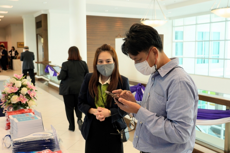 การสัมมนาสาธารณะและจัดนิทรรศการทางวิชาการ