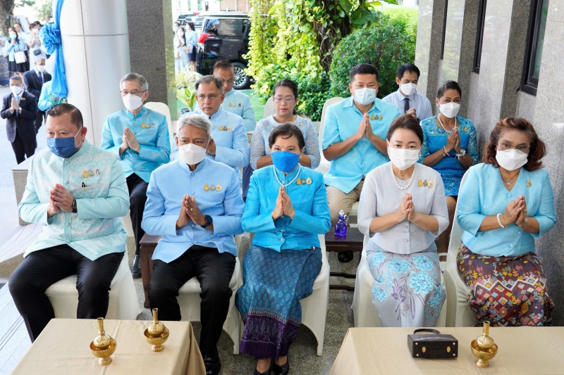 เนื่องในโอกาสวันเฉลิมพระชนมพรรษา สมเด็จพระนางเจ้าสิริกิติ์ พระบรมราชินีนาถ 