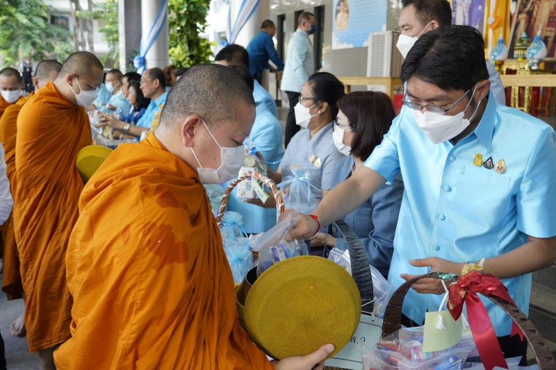 เนื่องในโอกาสวันเฉลิมพระชนมพรรษา สมเด็จพระนางเจ้าสิริกิติ์ พระบรมราชินีนาถ 