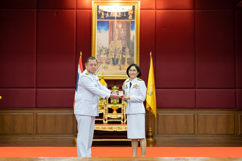 พิธีรับพระบรมราชโองการโปรดเกล้าโปรดกระหม่อมแต่งตั้ง 