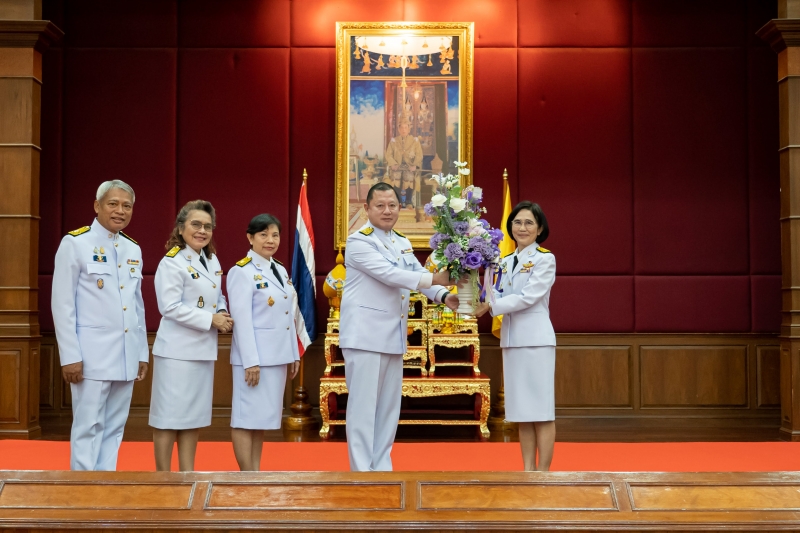 พิธีรับพระบรมราชโองการโปรดเกล้าโปรดกระหม่อมแต่งตั้ง 