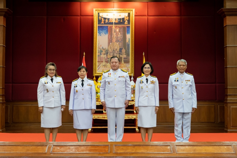 พิธีรับพระบรมราชโองการโปรดเกล้าโปรดกระหม่อมแต่งตั้ง 