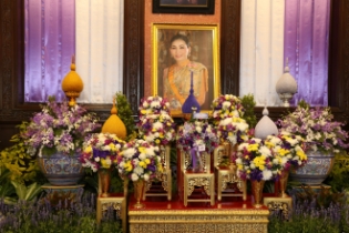 สตง. ลงนามถวายพระพรชัยมงคลสมเด็จพระนางเจ้าฯ พระบรมราชินี 